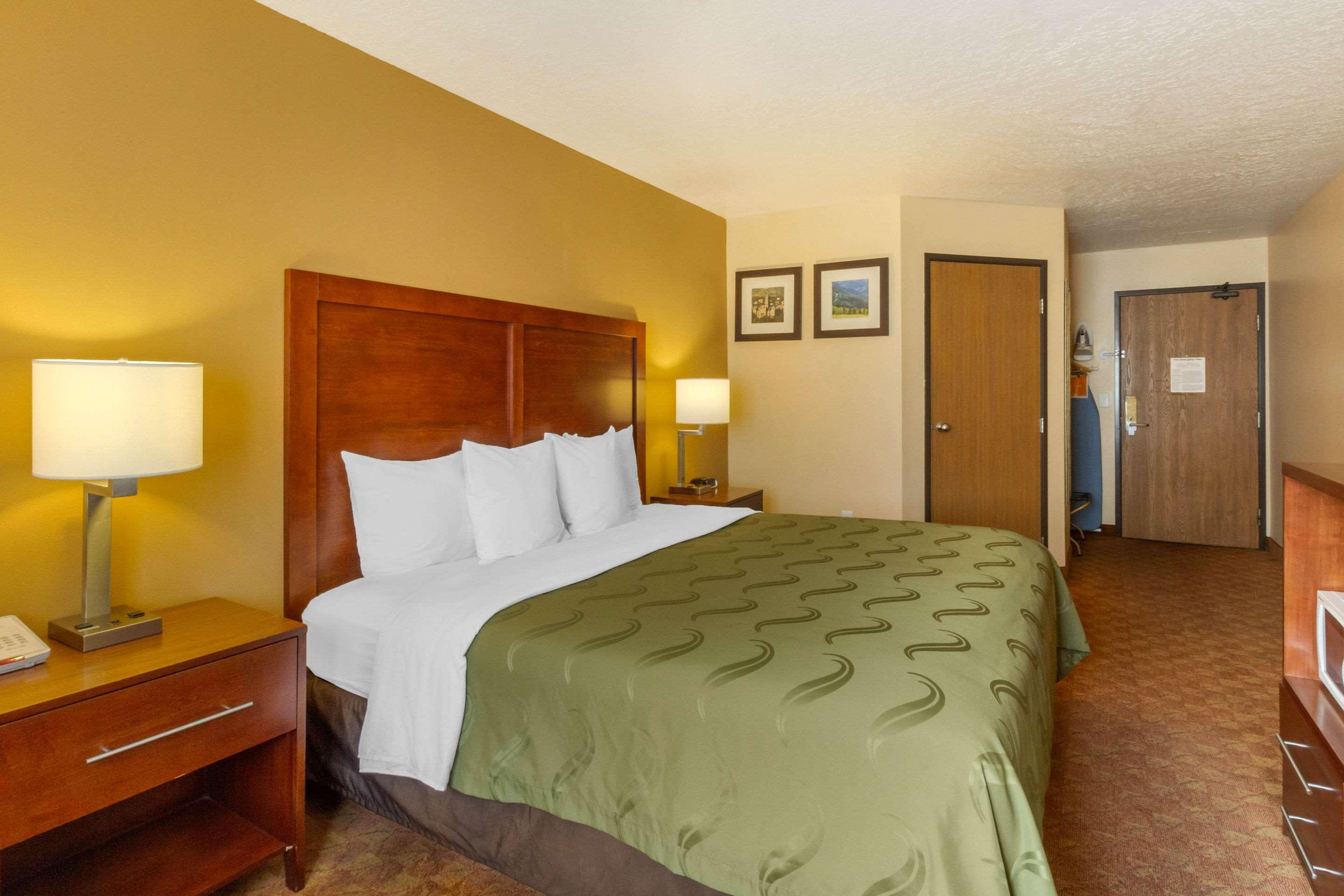 Quality Inn Logan Near University Kültér fotó