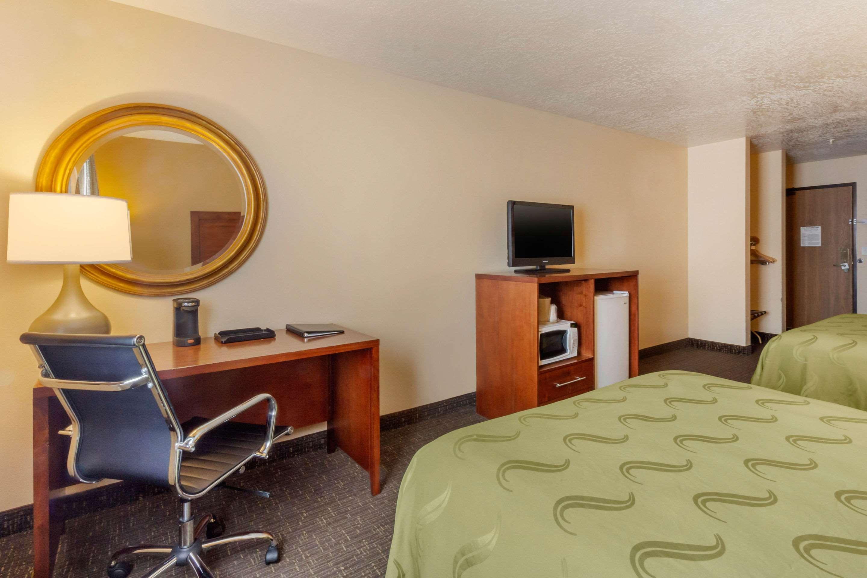 Quality Inn Logan Near University Kültér fotó
