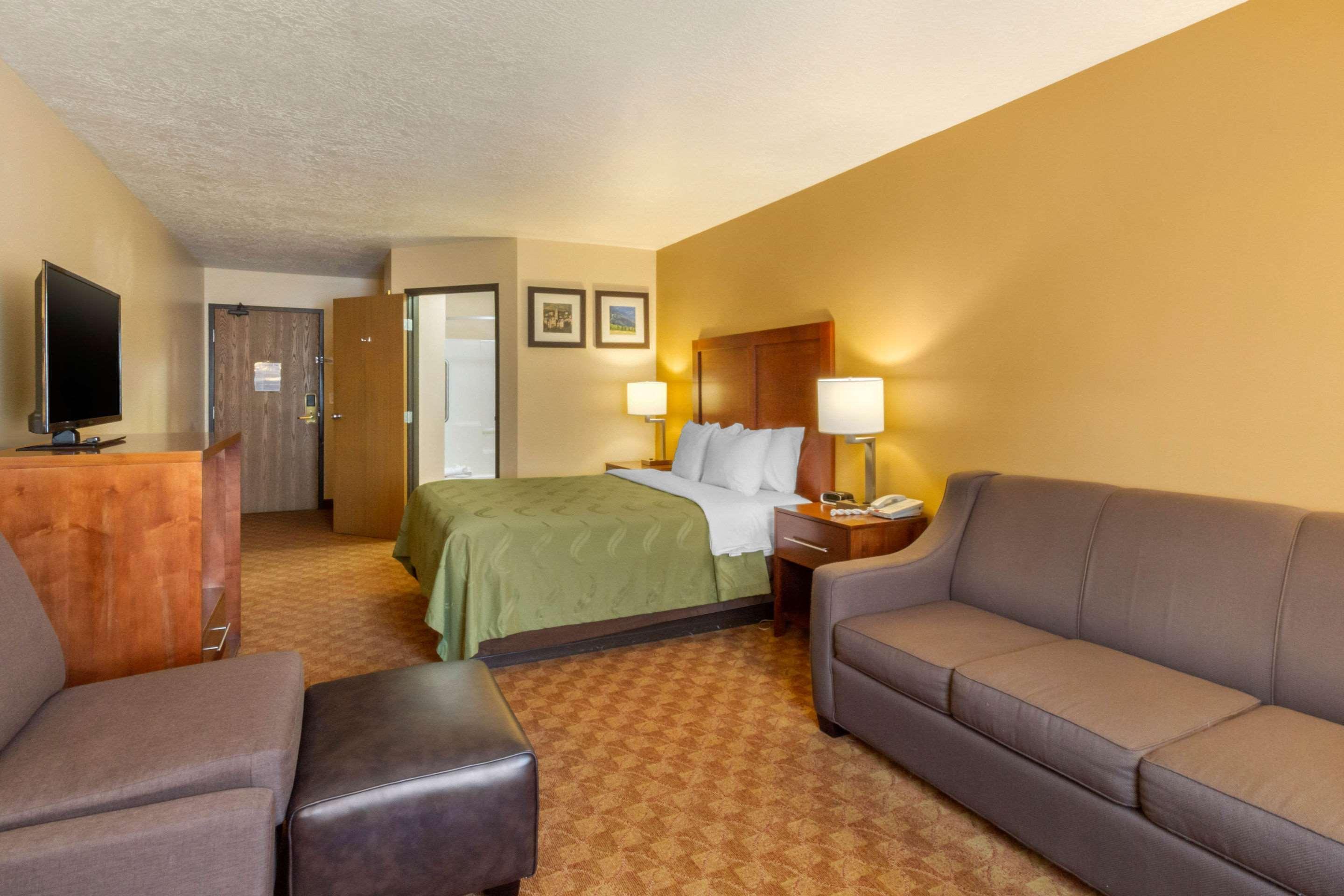 Quality Inn Logan Near University Kültér fotó