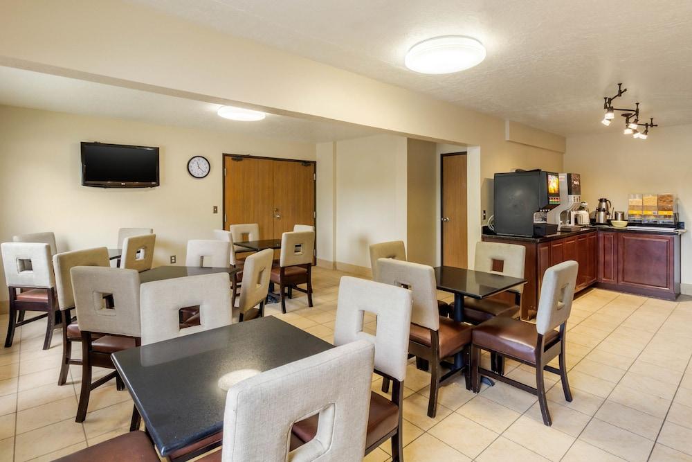 Quality Inn Logan Near University Kültér fotó
