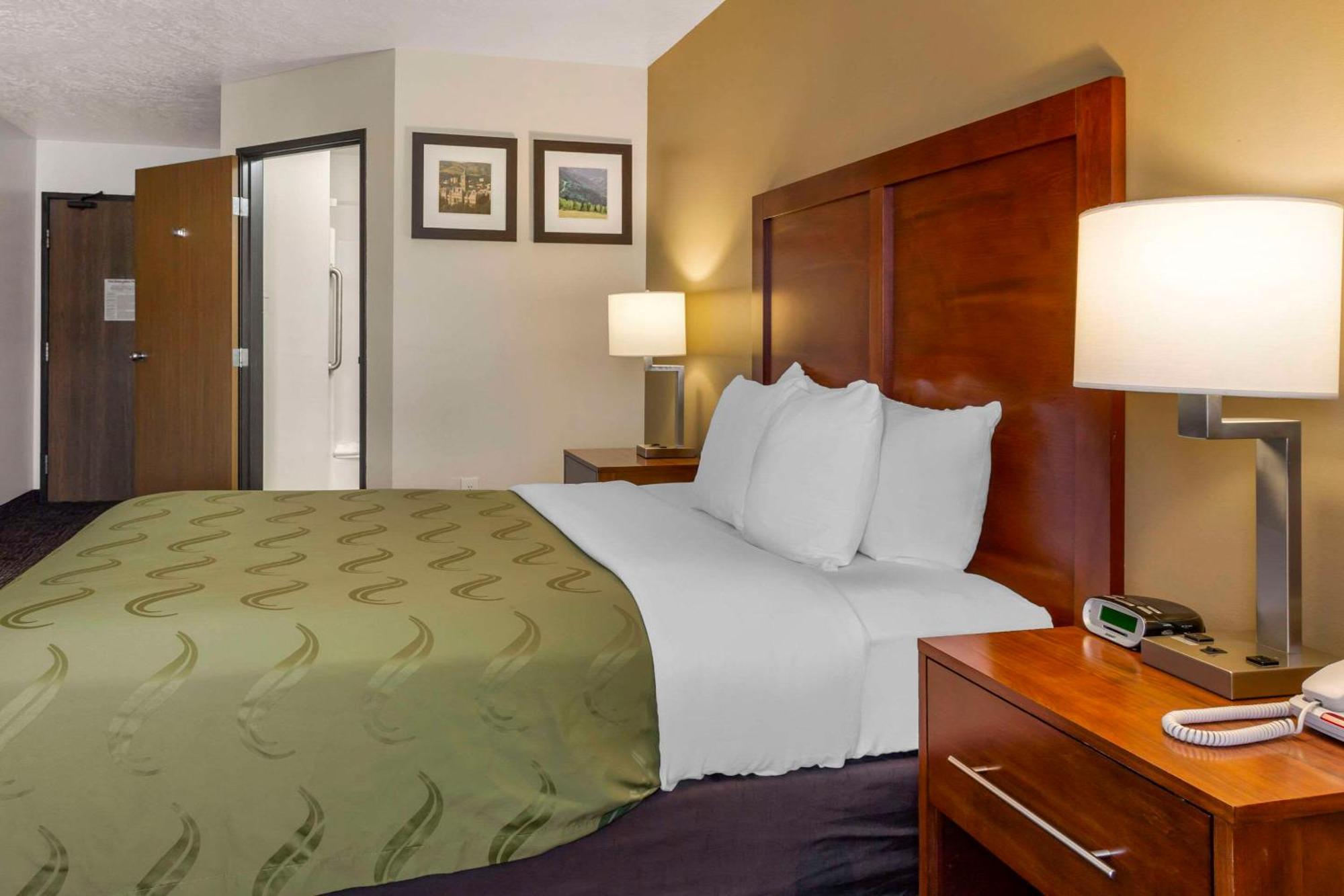 Quality Inn Logan Near University Kültér fotó