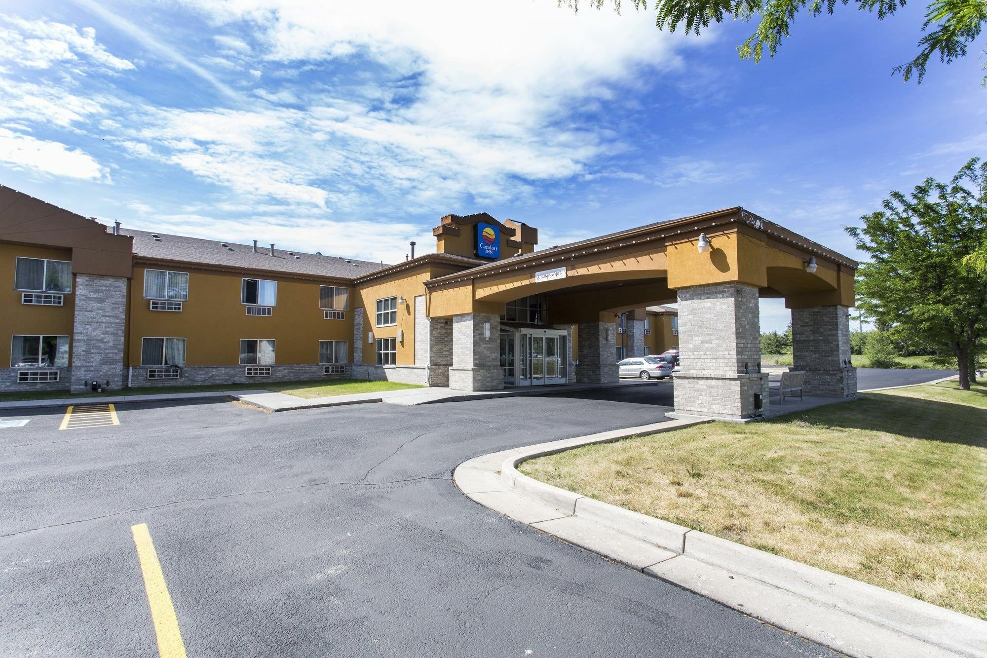 Quality Inn Logan Near University Kültér fotó