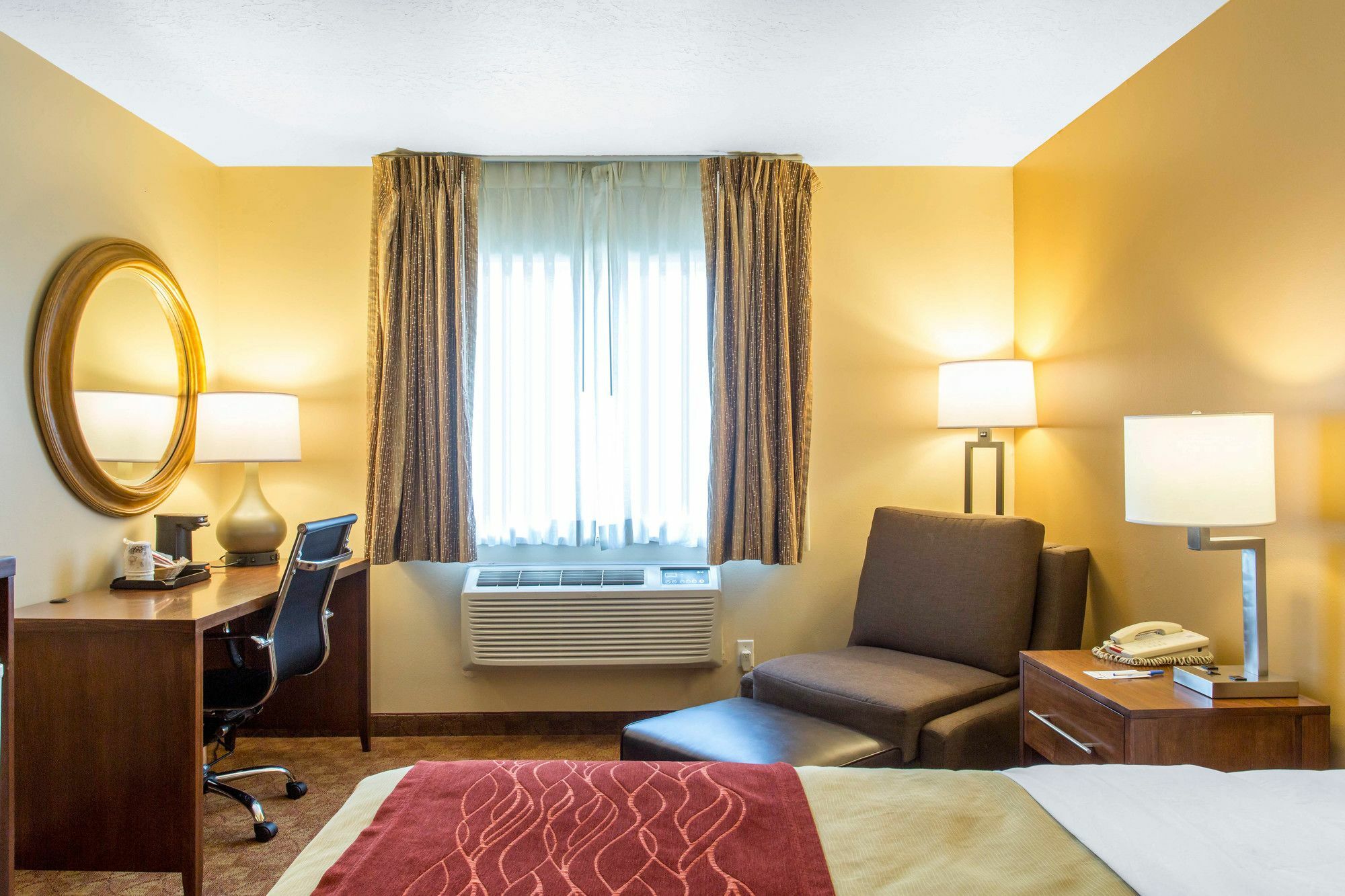 Quality Inn Logan Near University Kültér fotó